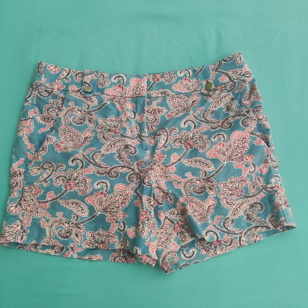 Loft short pants, Fesyen Wanita 