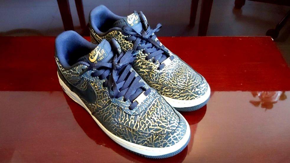 Nike air force animal sales