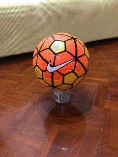 piłka nożna nike strike premier league