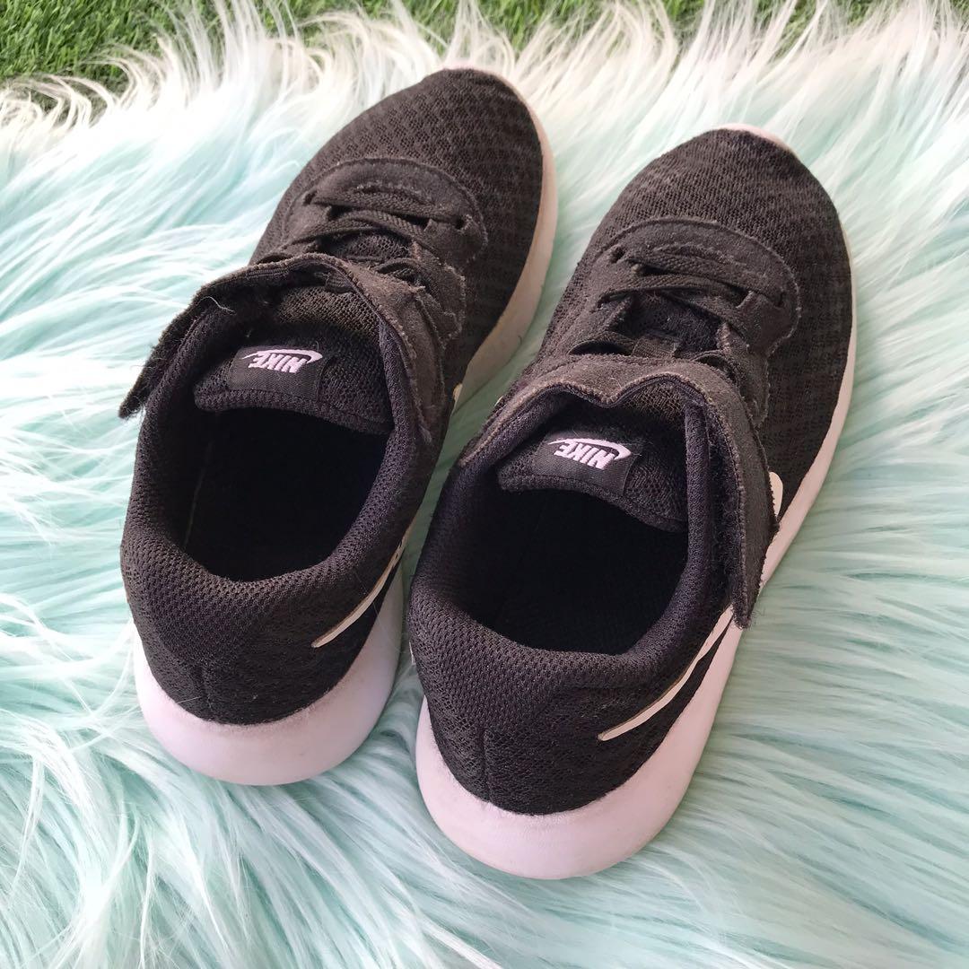 Nike Roshe Run Tanjun