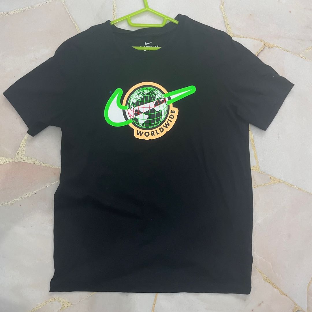 Nike worldwide t-shirt, Men's Fashion 