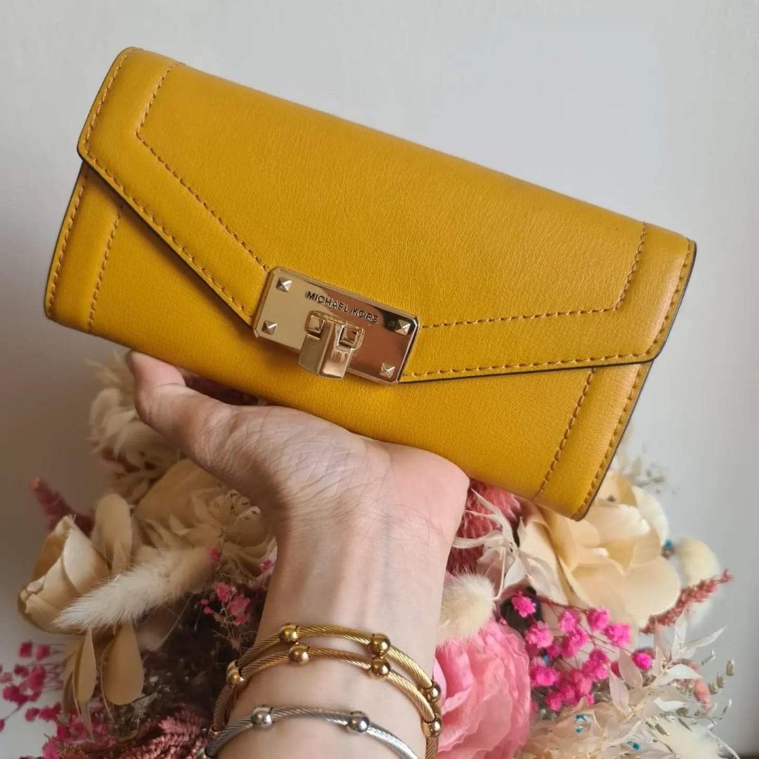 Original Michael Kors Bags, Luxury, Bags & Wallets on Carousell