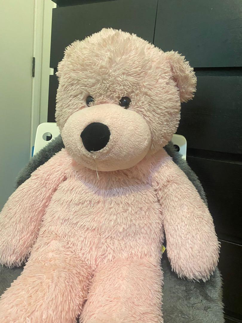 giant teddy bear