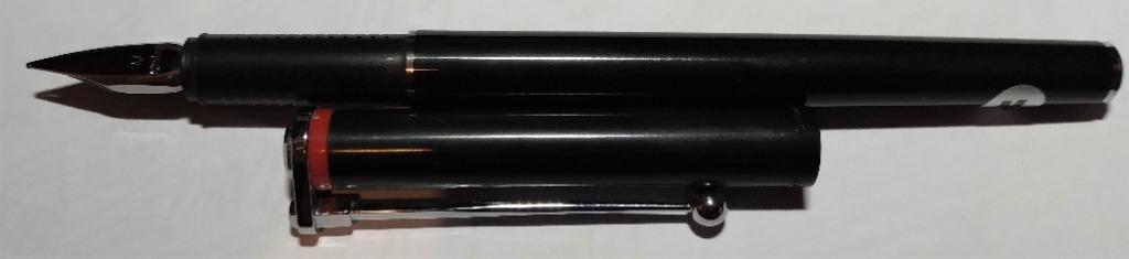 Rotring 700 Fountain Pen M nib, Made in Germany, New Old Stock, Hobbies & Toys, Memorabilia