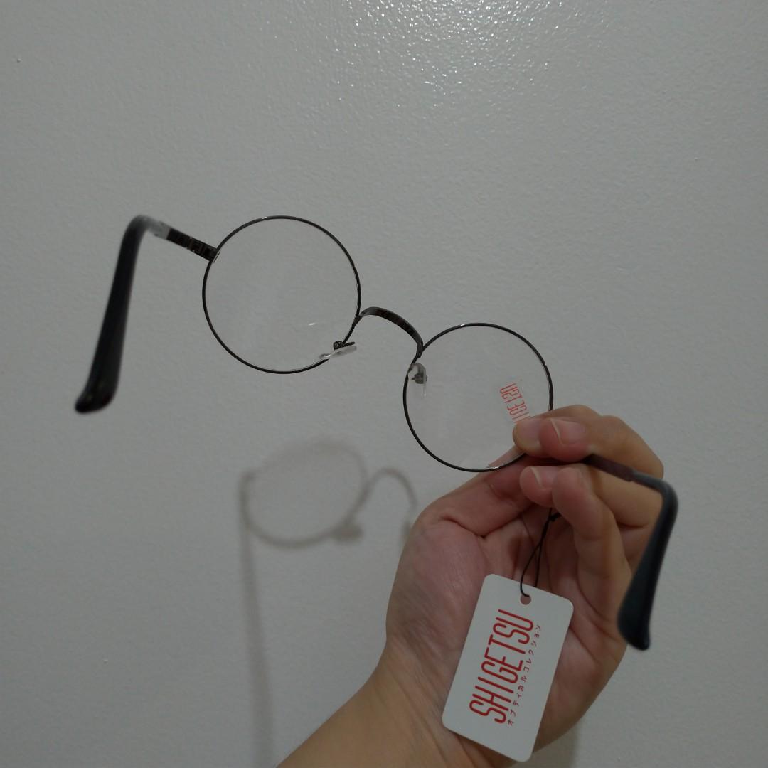 Shigetsu anti radiation eyeglasses (Category: Sunglasses & Eyewear) located in Pasay City. Submitted by ks2020 (Listing ID 1152246616, Image 3). Description: .