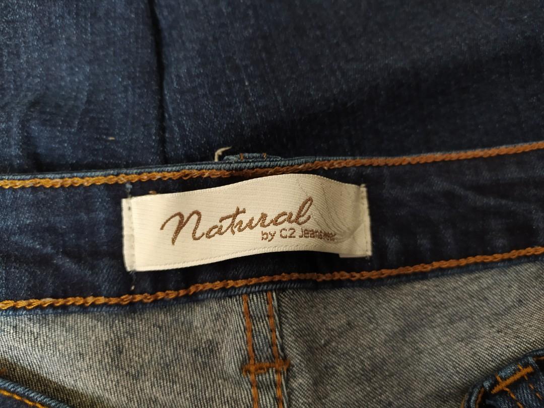 Size 29 Stretch Jeans/ Model standard 