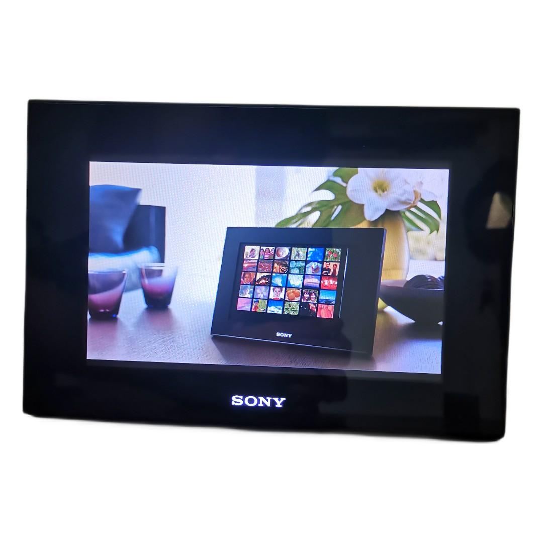 Sony Digital Photo Frame 'SFrame' DPFD70, Mobile Phones & Gadgets