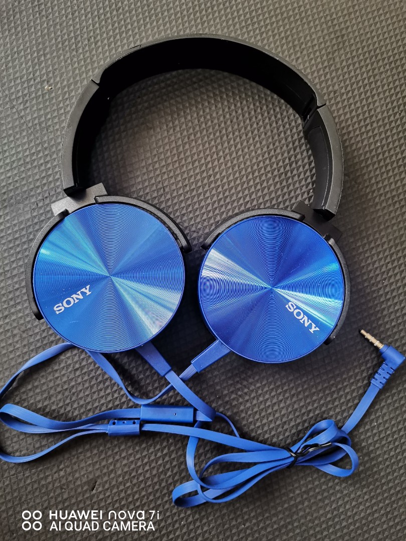 Sony Headphone, Audio, Headphones & Headsets on Carousell