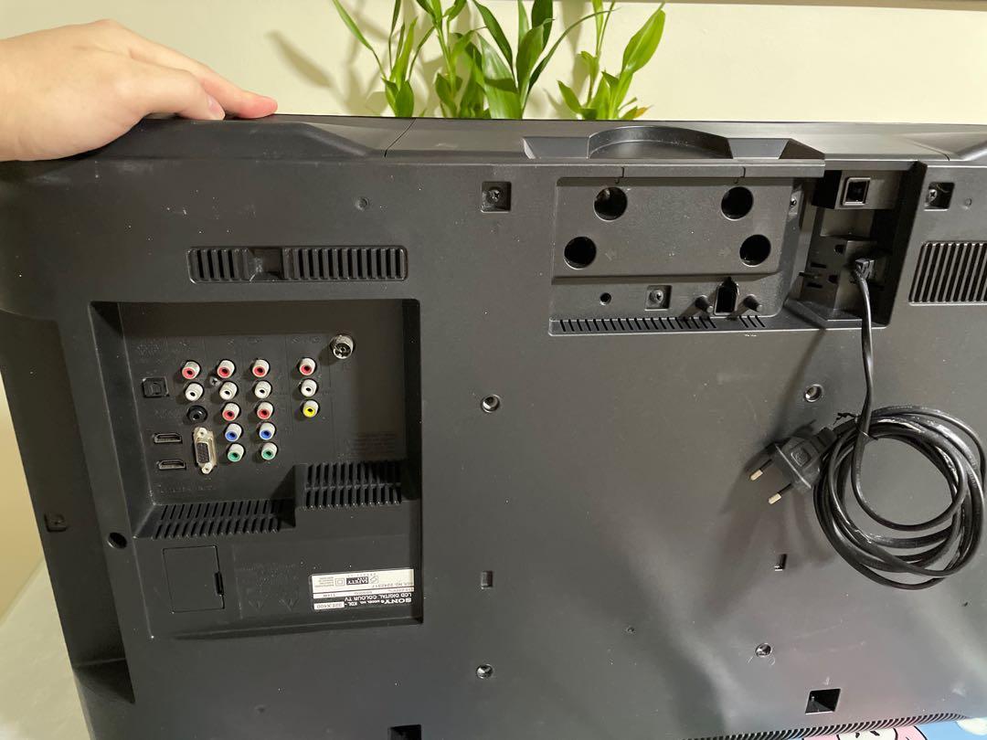 SONY LCD TV KDL32EX400, TV & Home Appliances, TV & Entertainment, TV