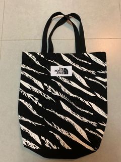 （分類：）位於 。 由 leftyraven 提交（商品編號 1152294923，圖片 1）。簡介： 。
