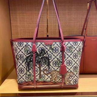 Original Tory Burch shoulder totes monogram 88400, Women's Fashion, Bags &  Wallets, Tote Bags on Carousell