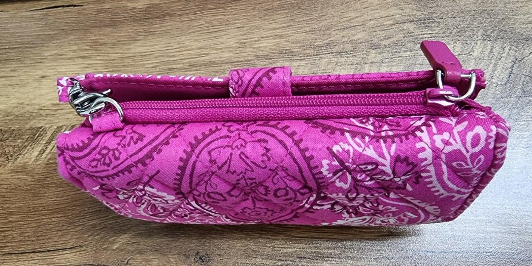 Vera Bradley Multi Wallet (Category: Wallets & Card holders) located in Makati City. Submitted by eilener (Listing ID 1152256252, Image 2). Description: Trifold Multi Function Wallet Pink Paisley.