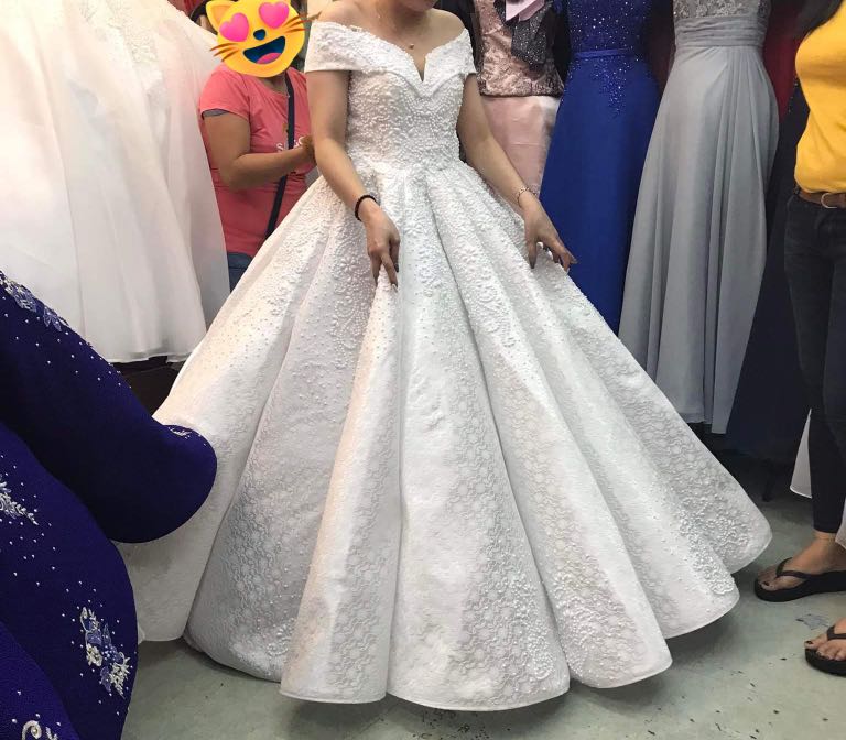 Umbrella shop type gown