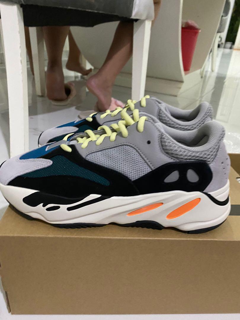 yeezy 700 wave runner size 10.5