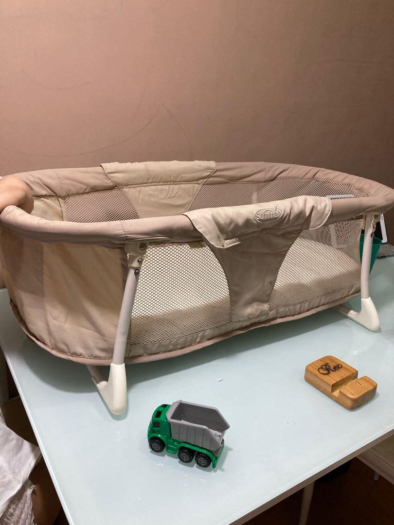 Summer Infant Sleeper (Category: Cots & Cribs) located in San Juan City. Submitted by truewater.84aefe (Listing ID 1146970048, Image 2). Description: From US Baby bassinet can be used atop sturdy bed or very firm bed para katabi parin ang newborn at hinaharangan parin or nasa gitna si baby ni mommy at daddy. Safe si baby pag ganyan :) Foldable for ease in traveling. Of course pwede sa floor .