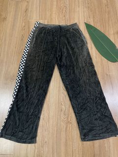 (Category: ) located in . Submitted by houseofgrailed (Listing ID 1147066987, Image 1). Description: .