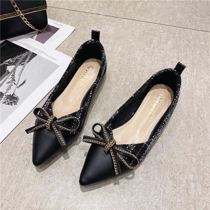 Trendy on sale flat shoes