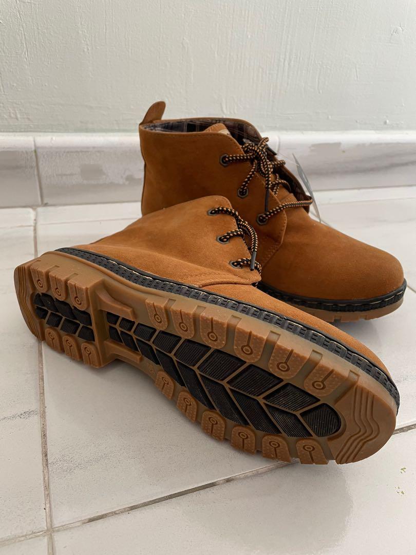 BRAND NEW* Lightweight Boots, Women's 