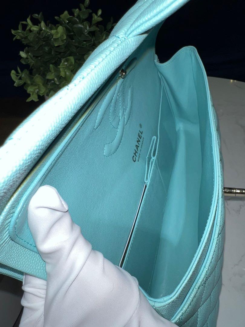 CHANEL CLASSIC MEDIUM 19C TIFFANY BLUE LGHW, Luxury, Bags