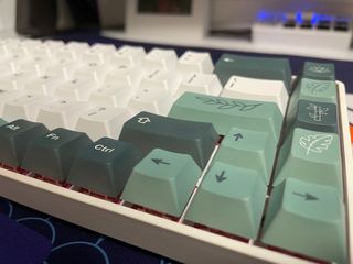 （分類：）位於 。 由 drcobra 提交（商品編號 1147084559，圖片 1）。簡介： 。