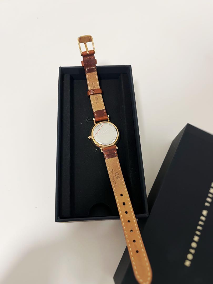 Daniel wellington petite durham 28mm deals