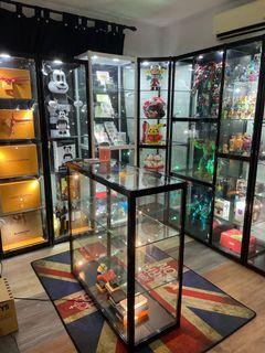 Glass Displayed Shelves, Counter ,Haging Cabinet Ready /Customized with Lighting