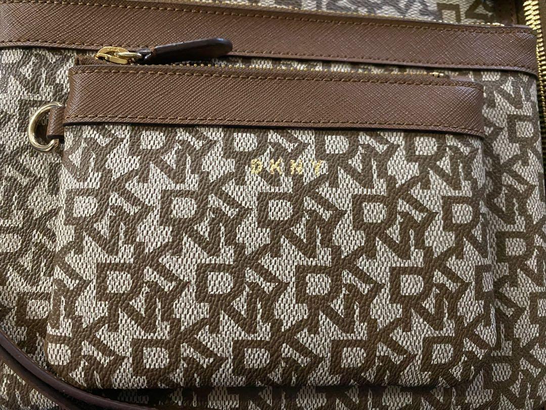 Vela triple pouch 2025 dkny