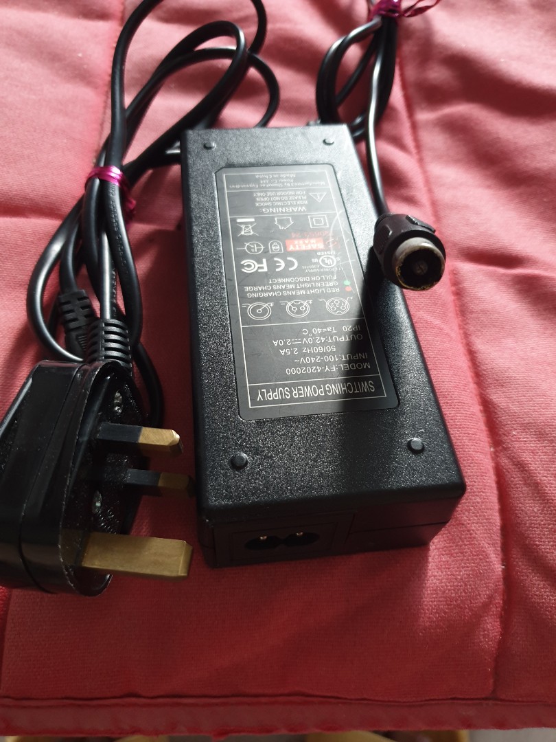 ECO DRIVE 36V CHARGER, Sports Equipment 