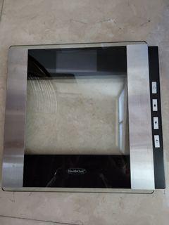 Electronic scale (BMI, Body fat analysis)
