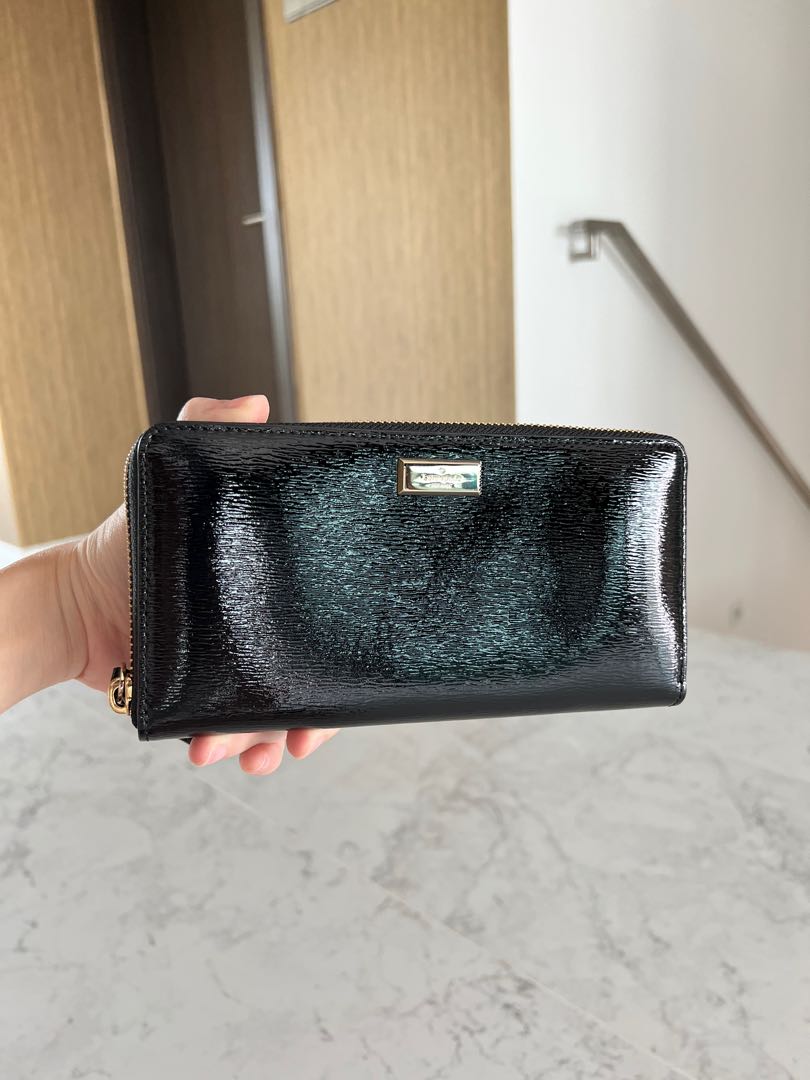 Kate spade patent black wallet, Women's Fashion, Bags & Wallets, Purses &  Pouches on Carousell