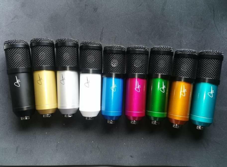 king soundcard (Category: Microphones) located in Manila. Submitted by saguittarian06 (Listing ID 1146977099, Image 1). Description: RESELLERS PRICE King soundcard- 2,400 Obsidian-2,400 Quartz 2,000 Onyx- 2,200 V8- 550 Kobe- 2,700 King With upgraded mic-3,400 With premium lite black-4,000 With premium lh8b- 6,000 With lh45 -6,500 *other soundcards with mic set ●add 1,150 for upgraded ●add 1,650 for premium lite black ●add 3,650 for premium lh8b ●