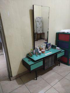 Meja Rias Jati