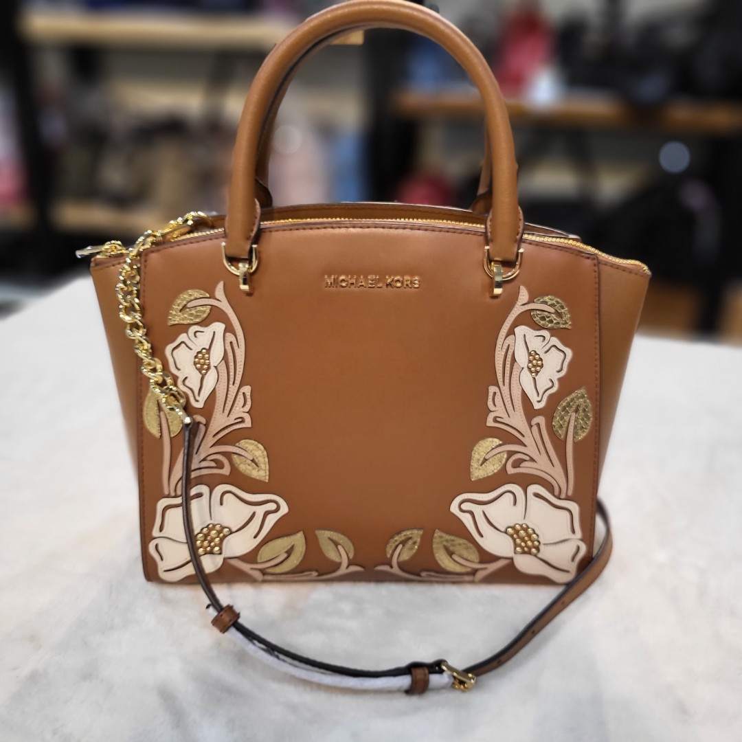 BN Michael kors speedy bag, Luxury, Bags & Wallets on Carousell