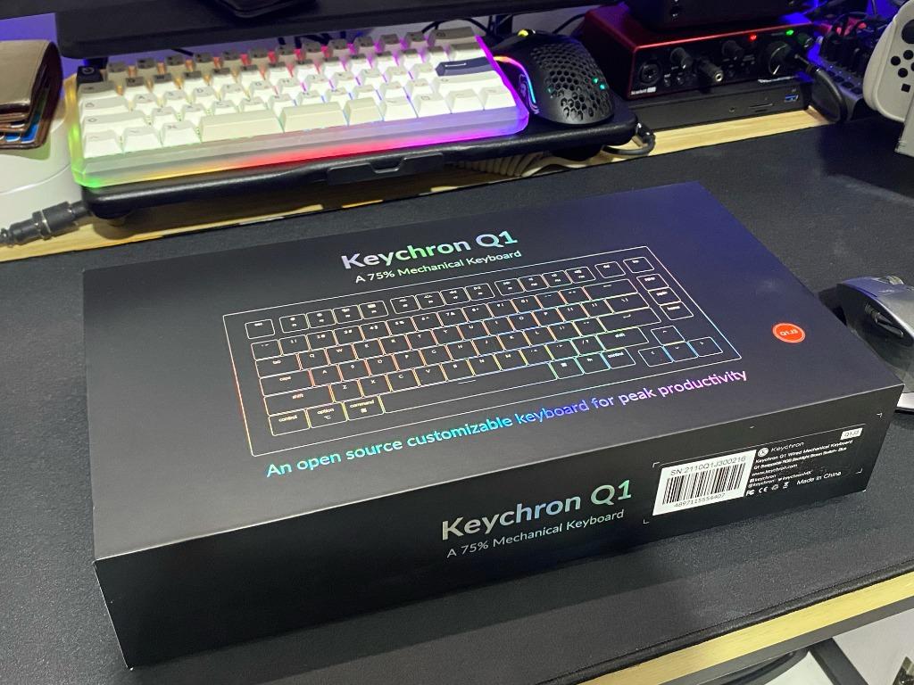 Navy Blue non knob Keychron Q1 MX Brown (Category: Computer Keyboard) located in Mandaluyong City. Submitted by kuyazee (Listing ID 1147057320, Image 1). Description: - Non Knob Keychron Q1 - Brand New, tested only not used - Box complete with everything - RFS: Di ko nagustuhan exploded 75% layout. I want to replace it with Keychron Q2.