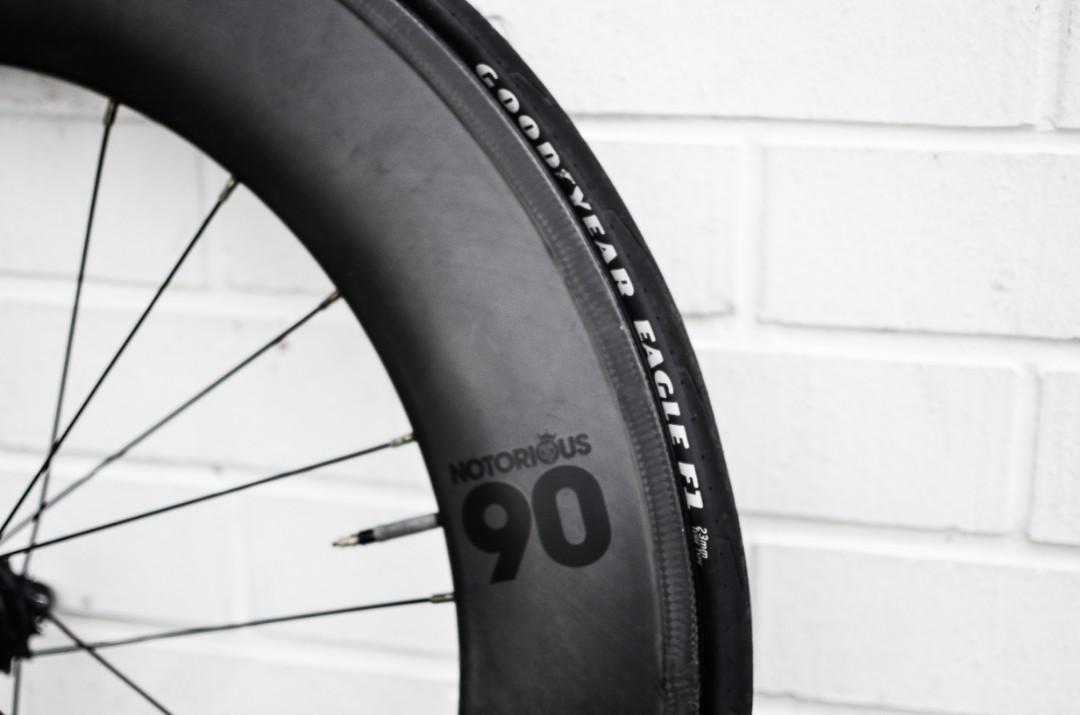 BLB NOTORIOUS 90 REAR WHEEL - PINK Miche Pitars Hub