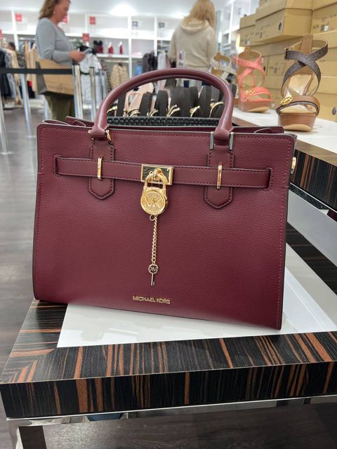 ON SALE! (PREORDER) MICHAEL KORS HAMILTON MEDIUM SATCHEL LEATHER IN MERLOT,  Women's Fashion, Bags & Wallets, Purses & Pouches on Carousell