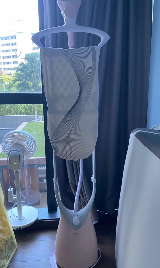 Philips ComfortTouch Garment Steamer GC552/46, TV & Home Appliances, Irons & Steamers on Carousell