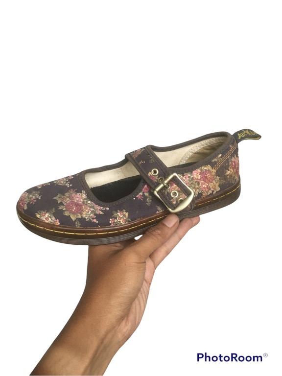 Dr martens carnaby hotsell canvas mary jane