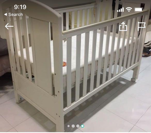 SALE!!! Convertible baby cot with mattress with free mosquito net and