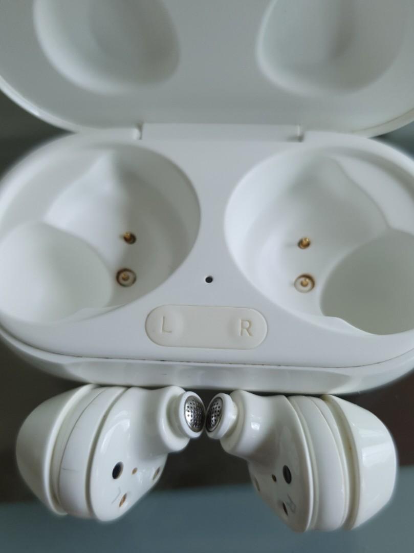 Samsung galaxy buds on sale plus used
