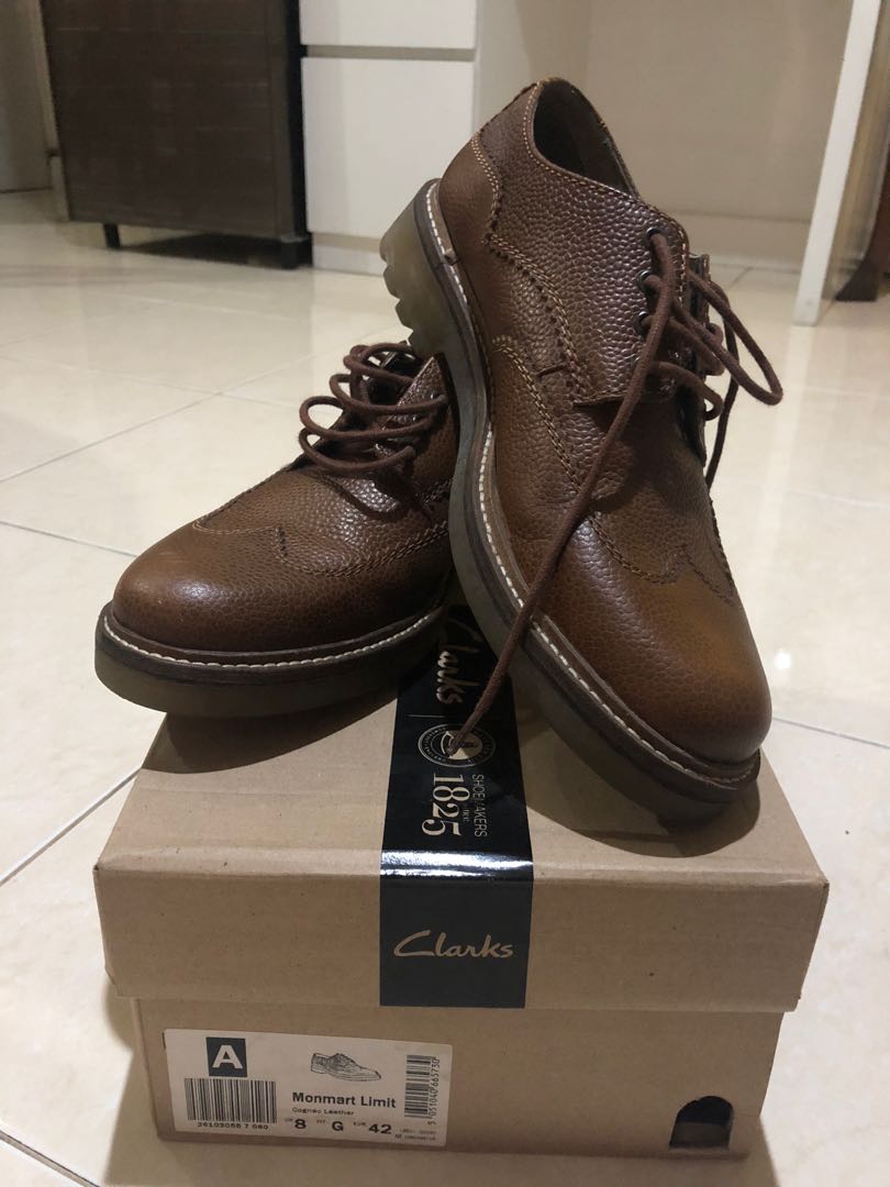 Sepatu formal clarks wingtip Monmart Limit cognac leather ukuran 42