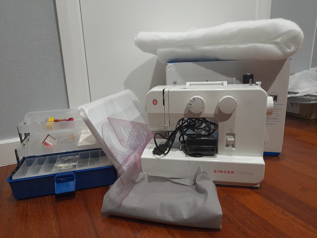 Singer 1409 Sewing Machine, TV & Home Appliances, Washing Machines and