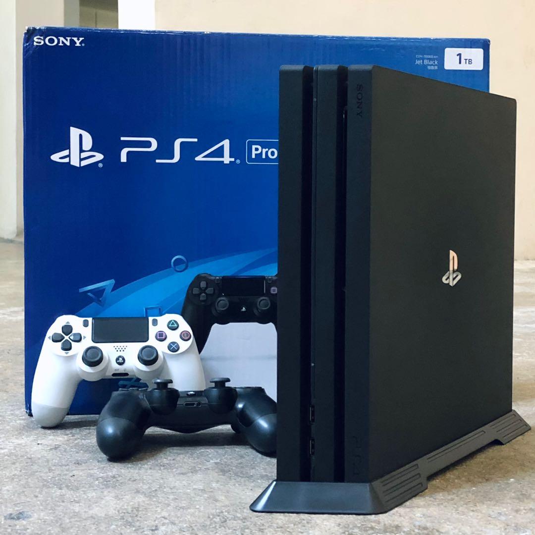 SOLD- Sony PlayStation 4 Pro (1TB) 2 controllers + 2 games , Video 