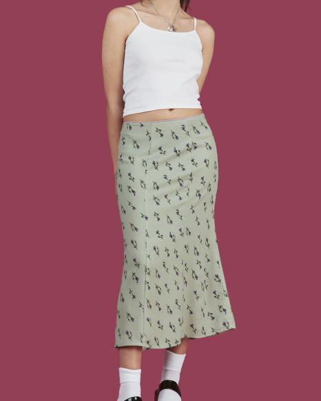 UNIF dupe**] WIST SKIRT, Women's Fashion, Bottoms, Skirts on Carousell