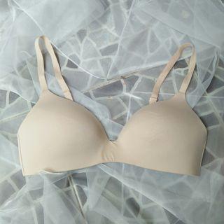 UNIQLO SEAMLESS BRA