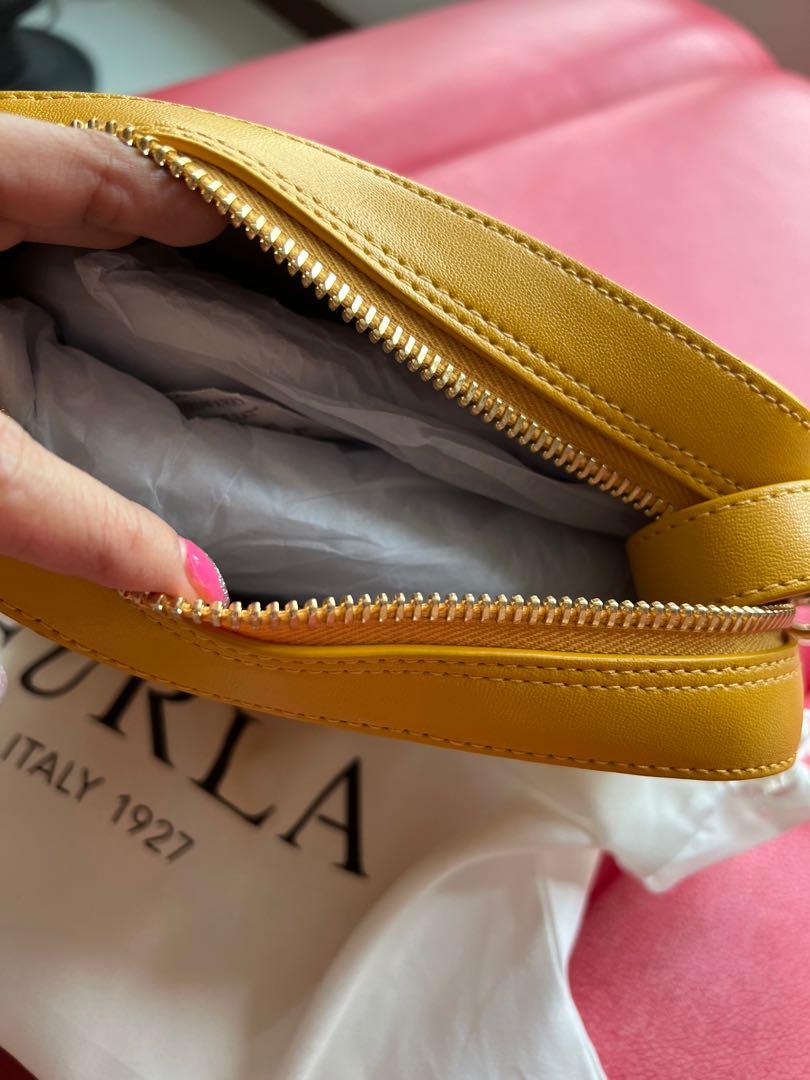 Furla camera hotsell crossbody