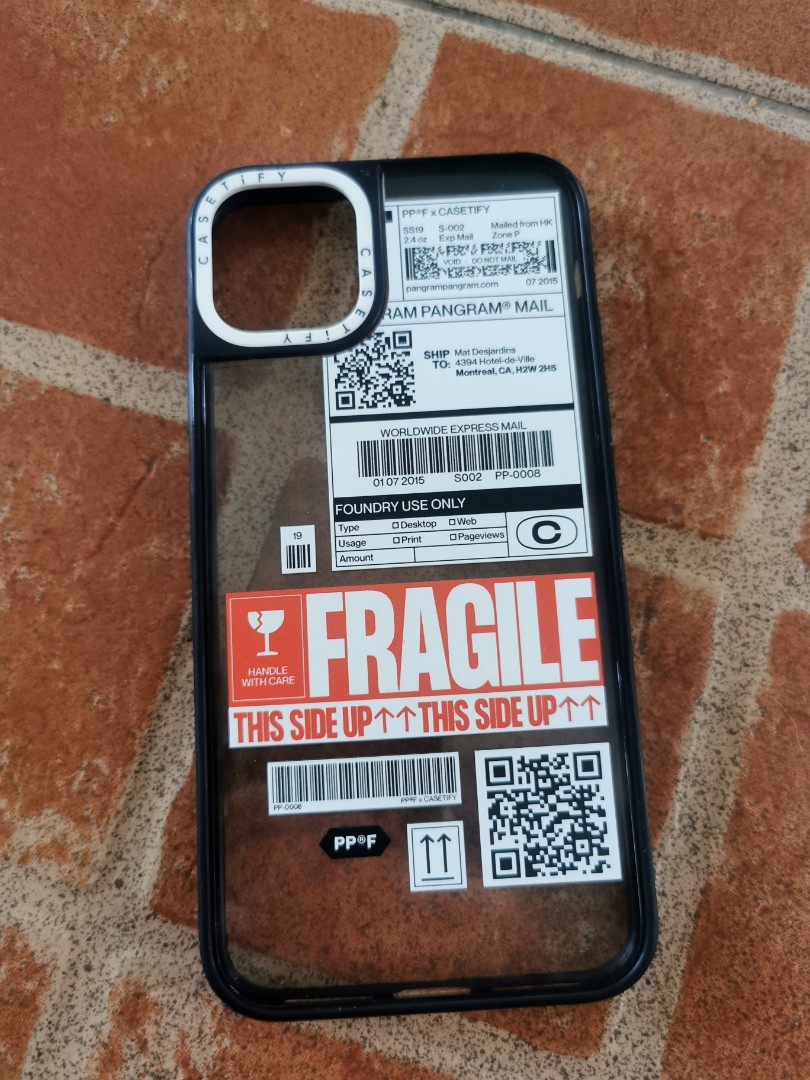 Casetify Fragile 11 Pro Max/free lens protector, Mobile Phones