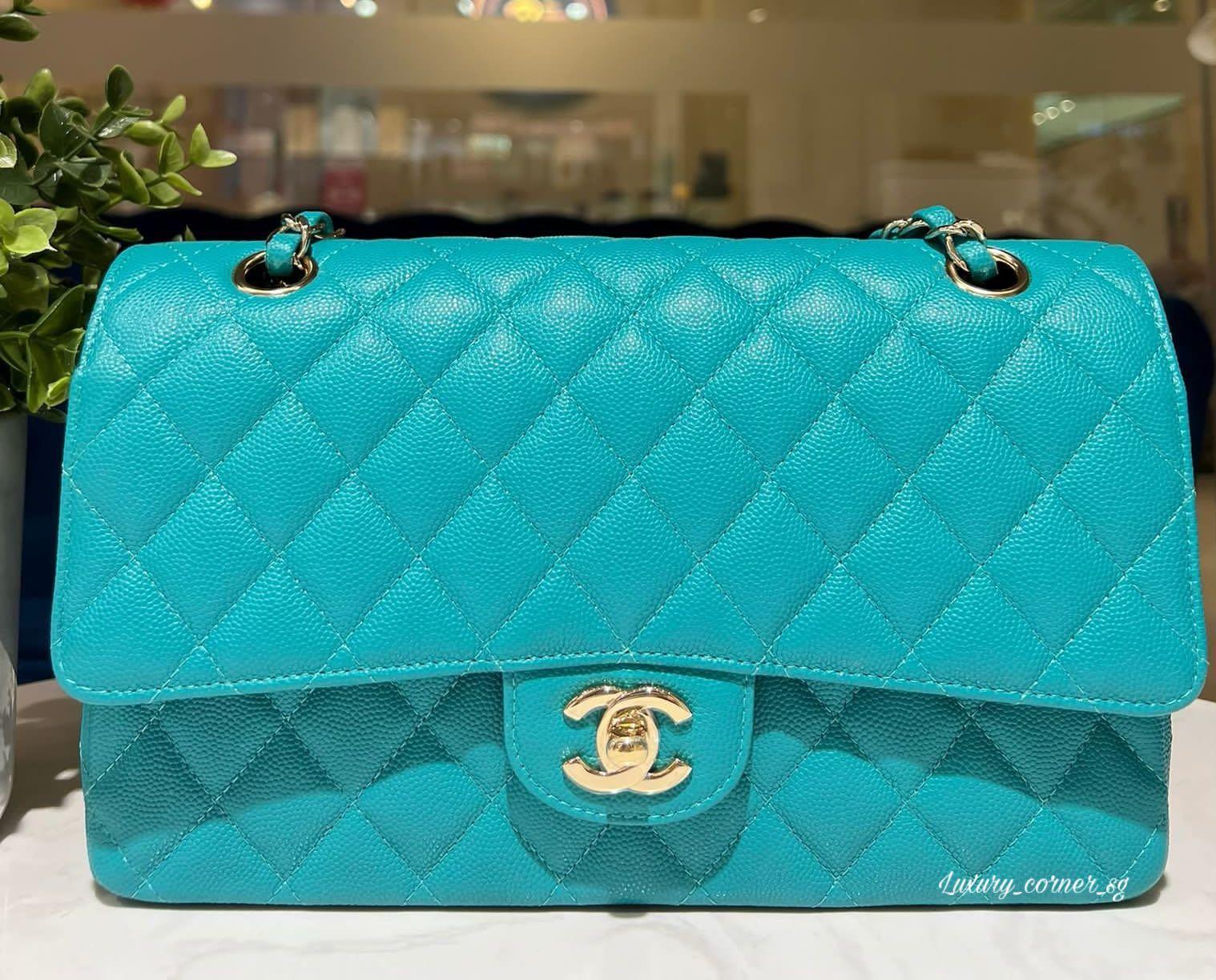 17C Turquoise Caviar Quilted Classic Flap Medium Lghw w/ Edge Stitching