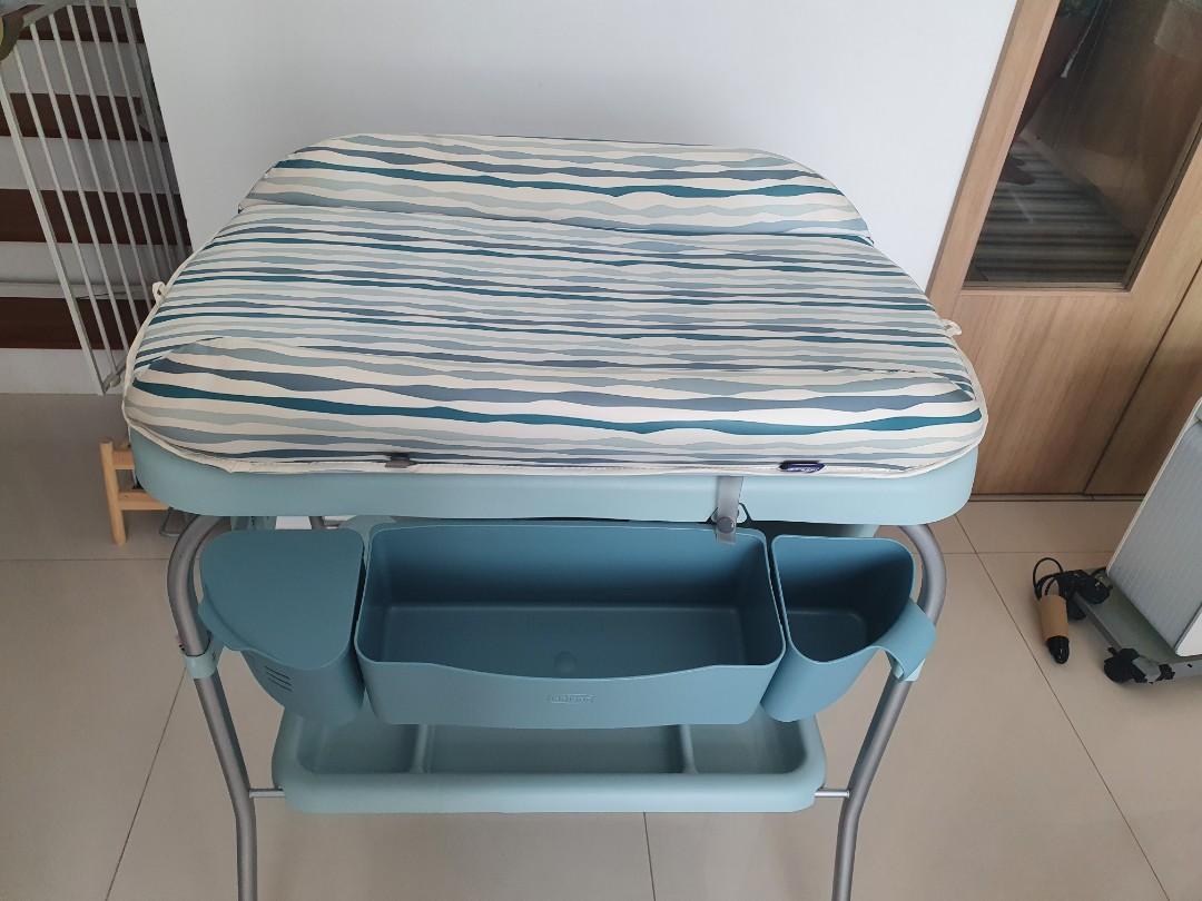 Chicco changing table with bathtub, Furniture & Home Living, Furniture
