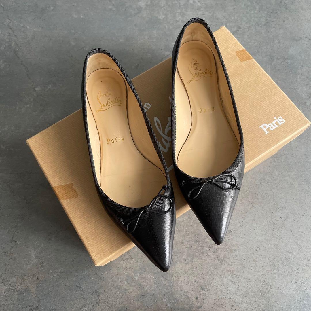 Christian louboutin 2025 flat calf